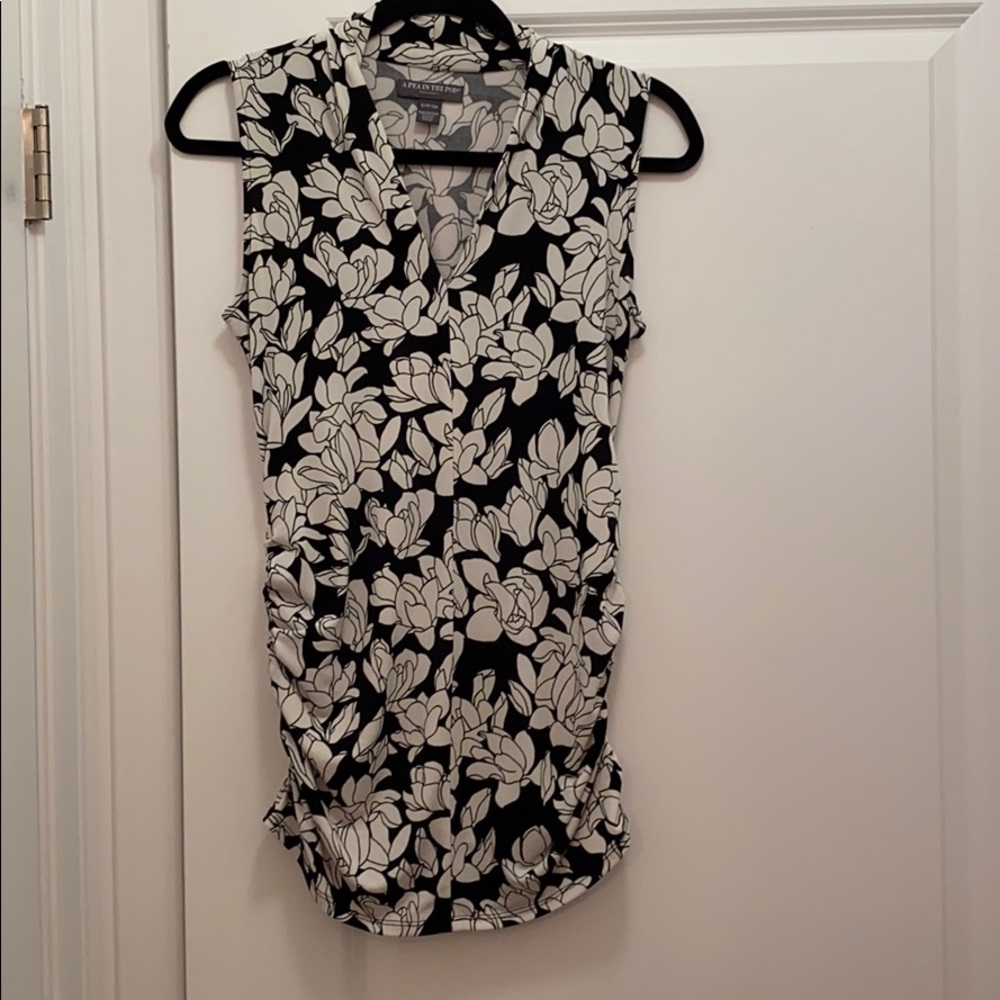 A Pea in the Pod Maternity Sleeveless blouse